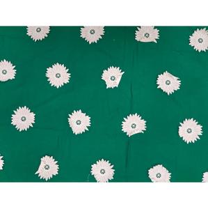 Tela Verde Oscuro 100% Algodón Peinado, Bordado Floral 3D, Estampado, Tejido Transpirable y Ligero para Confección de Vestidos de Niñas y Mujeres - Product Image 1