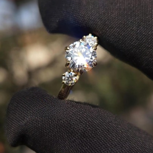 Elegante Anillo de Compromiso con Diamante Cultivado en Laboratorio de 1.50 Quilates, Certificado por IGI, Oro de 14K, Joyería Fina para Propuesta de Matrimonio - Product Image 4