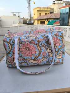 Wholesale Eco-Friendly Cotton Quilted Duffle <b>Bag</b> Large <b>Weekender</b> Travel Shoulder Women Stylish <b>Lady</b> Vintage ZIP Close Summer <b>Bag</b> - Product Image 4