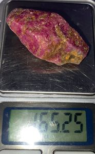 พลอยทับทิมดิบธรรมชาติจากเคนยา เหมืองเฟโมส จอห์น โซล น้ำหนัก 165.25 กะรัต - Product Image 3