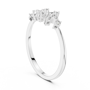 Bague en or jaune avec diamants en grappe et ruban organique - Product Image 4