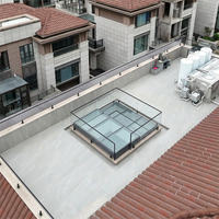 Puits de lumière moderne à toit plat fixe, cadre en aluminium, fenêtre de toit en verre trempé, système d'éclairage naturel personnalisé pour villa et cour