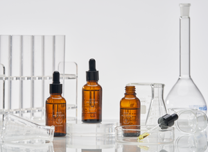 Siero Coreano alle Erbe per la Cura delle Unghie con Houttuynia Cordata e Tea Tree, Ripara Unghie e Cuticole Danneggiate, Schiuma Detergente Profonda - Product Image 3
