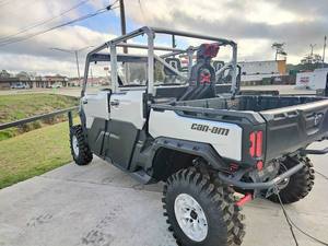 Excellent véhicule utilitaire sport (UTV) Can-Am Defender MAX X mr 2026 neuf avec demi-portes POUR ADULTES - Product Image 2