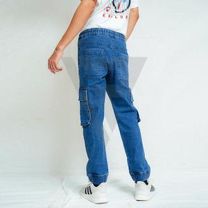 Jean cargo bleu coupe droite pour homme, style urbain, finition colorée effet usé, taille haute, coupe ample, grandes poches, logo personnalisé - Product Image 5