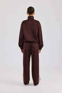 Conjunto Deportivo de Invierno para Hombre con Logotipo Personalizado OEM/ODM, 2 Piezas, 100% Algodón Orgánico Ecológico, Sudadera con Cremallera a Prueba de Viento y Pantalones Deportivos - Product Image 2