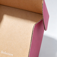 Boîtes d'emballage haut de gamme pour bijoux, en carton ondulé avec revêtement UV et logo personnalisé imprimé pour le e-commerce