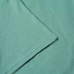 T-shirt sublimé respirant de qualité supérieure, uni ou à motifs variés, avec technologie anti-odeur pour la gym et le streetwear - Product Image 5