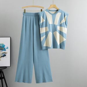 Ensemble deux pièces formel en maille pour femme, haut sans manches à col rond et pantalon large respirant à blocs de couleur - Product Image 4