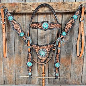 2026 Más Vendido Cómodo y Ligero Conjunto de Cabezada y Pechopetral de Cuero para Caballo Western Hecho a Medida y Hecho a Mano con Empaque Personalizado - Product Image 4