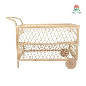 Cuna de ratán Nhat Minh con acabado natural, diseño rústico para bebés de 0 a 3 años, muebles para dormitorio infantil - Product Image 1