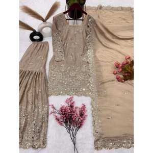 Hermosa ropa de fiesta para mujer Top-Bottom y Dupatta Set - Product Image 1