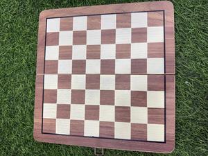 Elegante Tablero de Ajedrez de Madera - Ligero y Duradero, Tamaño Personalizado, Multifuncional para Juegos en Interiores/Exteriores y Entretenimiento Deportivo - Product Image 6