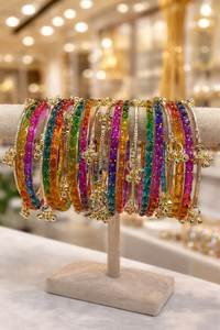 Bracelets en verre tendance pour femmes, bijoux kashmiris très demandés, prix de gros à faible MOQ, ensembles de bracelets en verre disponibles en grande quantité. - Product Image 5