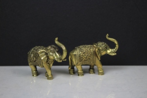 Handcrafted Brass <b>Elephant</b> Figurine (Single) Antique Finish Decorative <b>Elephant</b> Statue Home Office Decor - Product Image 3