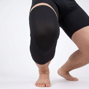 Genouillère de protection en nylon respirant et élastique, ajustable, pour la vente en gros - Product Image 4