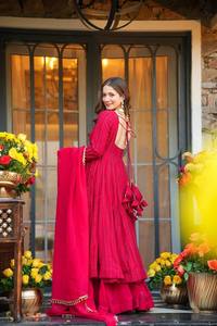 Salwar Kameez indien ethnique en coton Georgette avec broderies lourdes pour mariage et festivals, Pishwas pour femmes - Product Image 2