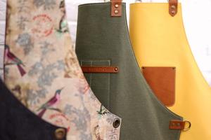 Étui professionnel en cuir et toile durable avec fermeture éclair, réglable à porter en bandoulière, pour outils et équipement de chef, barista, barbier, charpentier, atelier - Product Image 5