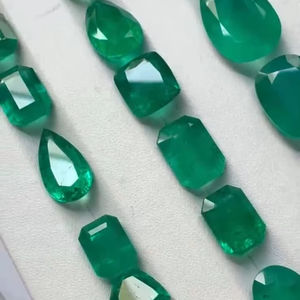 Esmeralda natural de Zambia, formas mixtas, calidad fina AAA, piedra preciosa suelta para la elaboración de joyas, pendientes para mujer - Product Image 1