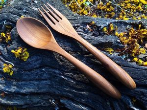 Service à salade royal en bois d'acacia avec manche élégant, ustensiles de table en bois, service à salade ou fourchettes à salade, ensemble de couverts cuillère et fourchette - Product Image 3