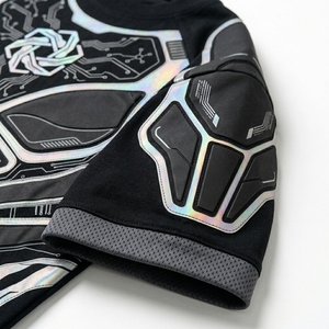 เสื้อยืดสตรีทแวร์ผู้ชาย แขนสั้น คอกลม ทรงโอเวอร์ไซส์ ตัดต่อสี พิมพ์ลายแฟชั่นตามสั่ง - Product Image 3