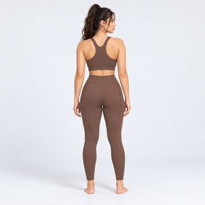 Nuevo conjunto de yoga transpirable hecho a medida para mujer, conjunto de yoga de color liso, top ventas, hecho con material de spandex y poliéster. - Product Image 6