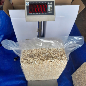 Trusted Supplier Vietnamese Cashew Kernels Kaju SANTIGO Caju Cashew <b>Nuts</b> Broken Low MOQ Custom Packing - Product Image 6