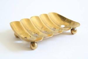 Estante de Pared COPPA de Latón Dorado con Bandeja de Mármol Blanco, Diseño Contemporáneo, Portátil, para Uso Doméstico - Product Image 5