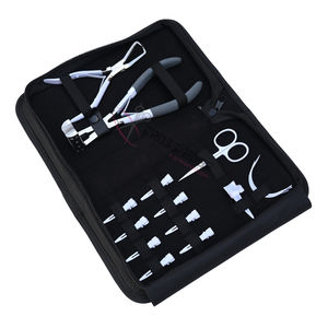 Kit de Herramientas para Extensiones de Cabello con Alicates para Cintas Adhesivas, Alicates para Remover Microperlas, Agujas de Coser en Forma de C, Pinzas de Pico de Pato para Seccionar y Pinzas de Dedo - Product Image 1