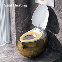 Toilettes modernes en céramique intelligente en forme d'œuf Capteur automatique de pied Réservoir sanitaire Télécommande Salle de bain WC montée au sol