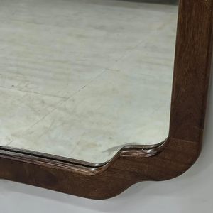 Espejo de Pared con Marco de Madera, Acabado Desgastado, Espejo Decorativo con Esquinas Arqueadas para Baño, Dormitorio, Sala de Estar - Product Image 3