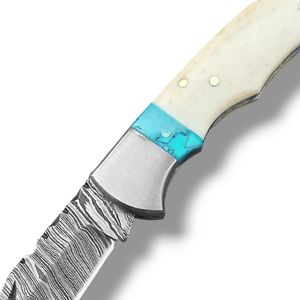 Cuchillos Plegables Hechos a Mano con Hoja Estampada, Agarre Cómodo y Funda de Cuero para Camping, Senderismo, Caza y Actividades al Aire Libre - Product Image 4