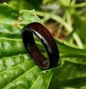 Bague en bois poli faite à la main de style rustique, anneau de doigt en bois naturel, style bohème, léger, unisexe, décoration murale, décoration intérieure, mariage - Product Image 2