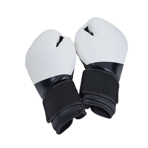 Derniers modèles de gants de boxe d'entraînement en plein air personnalisés, en cuir de haute qualité, respirants, avec fermeture auto-agrippante - Product Image 1