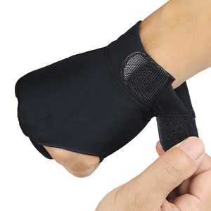 Snooker Gloves 3-finger Billiard Sports Accessory Billiards Size Premium Quality <b>Box</b> Packaging Logo Minimum Order Snooker Gloves - Product Image 3