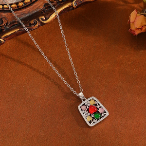 สร้อยคอจี้รูปหัวใจเรขาคณิตหวานๆ ทำจากสแตนเลสสำหรับผู้หญิง ประดับด้วยองค์ประกอบจากธรรมชาติในสไตล์หรูหรา - Product Image 4