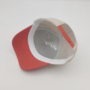 Gorra de Béisbol de 6 Paneles en Color Beige y Rojo Contrastante, Unisex, Casual, Sólida, Ajustada, Material de Sarga, Circunferencia de Cabeza Ajustable - Product Image 4