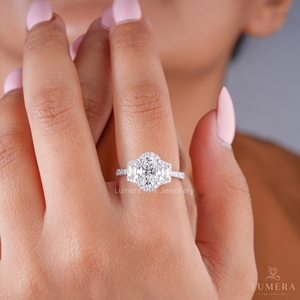 Anillo de Diamante Cultivado en Laboratorio de Corte Ovalado Premium de 2.39CT con Halo de Diamantes Laterales Trapezoidales, Joyería Nupcial para Boda - Product Image 6
