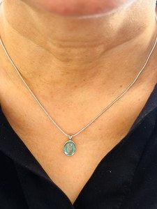 Collier en pierre d'aquamarine naturelle, pendentif bleu, plaqué or, vintage, minimaliste, bijoux en pierres précieuses, cadeau pour femmes, fait à la main - Product Image 1