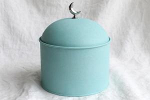 Boîte à dessert en métal émaillé turquoise aqua imprimée, avec couvercle en forme de dôme et dessus en croissant de lune, pour le rangement de friandises arabes, boîte cadeau - Product Image 3