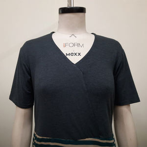 Camisón Largo Premium para Mujer, Estampado Floral, Ropa de Dormir Cómoda para el Hogar, Tela Suave, Diseño Elegante y Moderno - Product Image 2