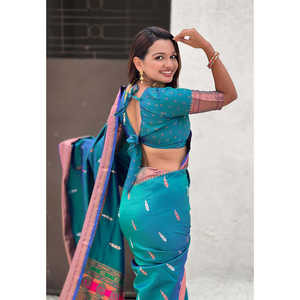 ผ้าไหมเพธานีแบบดั้งเดิมสีเขียวทะเลทอแบบดูอัล ซารี  เสื้อผ้าอินเดียและปากีสถาน - Product Image 2