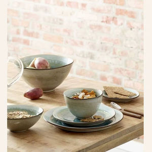 Elegante Tazón de Cerámica para Comedor, Esmalte Celadón Suave, Silueta Ancha y Curva, Duradero, Apto para Alimentos, para una Vajilla Contemporánea y Refinada - Product Image 2