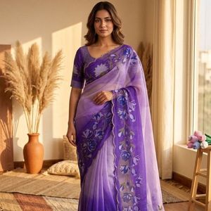 Exclusivo Saree de Seda Tebby con Estampado Floral y Diseño de Katdana Hecho a Mano con Blusa sin Coser, Precio al por Mayor por Royal Export - Product Image 4