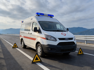 Mejor <span class=keywords><strong>Precio</strong></span>, <span class=keywords><strong>Ambulancia</strong></span> Urbana 4x2 Nueva 2026 para Operaciones <span class=keywords><strong>de</strong></span> Atención Médica y Rescate Municipal con Motor Diésel y Equipamiento Avanzado - Product Image 5