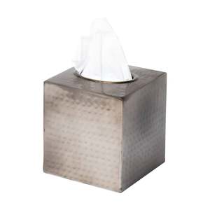 Caja de pañuelos popular de forma rectangular con acabado dorado metálico para la encimera del baño, decoración de mesa para el hogar y la oficina. - Product Image 6