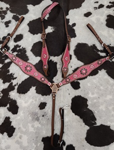 Superbe ensemble d'équipement d'équitation en cuir véritable rose vif, style selle anglaise, avec têtière et plastron, léger, pour l'équitation saisonnière - Product Image 2