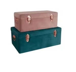 Coffre de rangement vintage en métal vert olive, boîte de rangement décorative avec intérieur à motifs et serrures dorées - Product Image 6