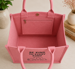กระเป๋าช้อปปิ้งผ้าปอกระเจาสีชมพูพิมพ์ลาย Be Kind To Every Kind ขนาด 33x30x15 ซม. กระเป๋าซิปด้านในสำหรับใส่ของชำ - Product Image 5