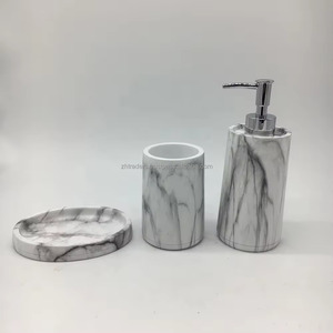 Ensemble d'accessoires de salle de bain en résine époxy personnalisé Organisateur élégant avec distributeur de savon et gobelet - Product Image 3